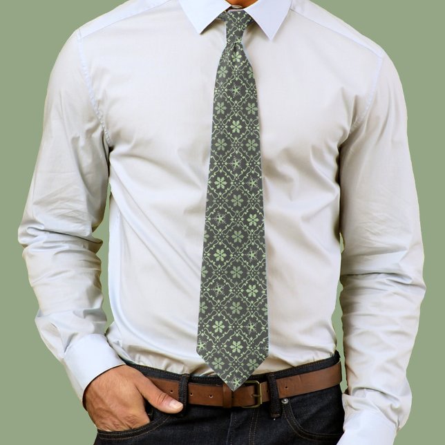 Cravate Noël Simple Flocon de neige Motif vert hiver (Green snowflake pattern mens neck tie. )