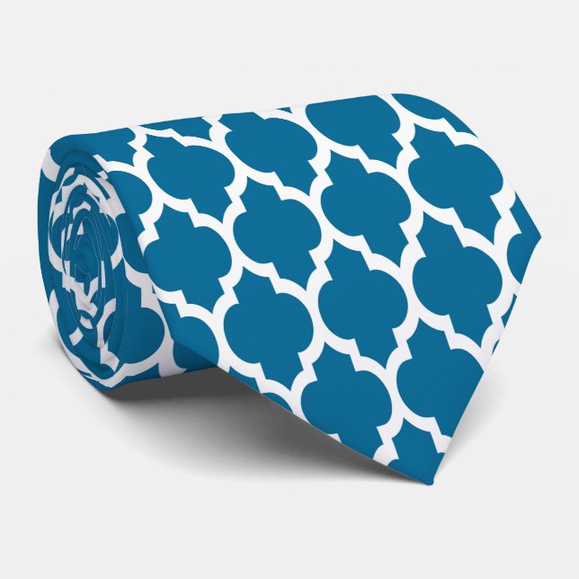 Cravate Peacock Bleu Blanc Marocain Quatrefoil Motif #4 (Roulé)