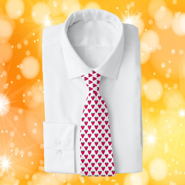 Cravate Raspberries Pink Berry Fruit Pattern (A tie with a pattern of pink raspberries)