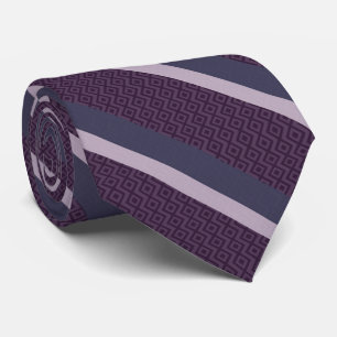 Cravate Rayures lavande magenta sur motif diamant mauve