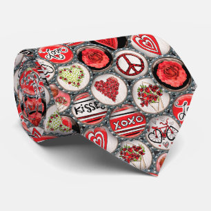 Cravate Retro Red Floral Hearts Valentine Bottle Casquette