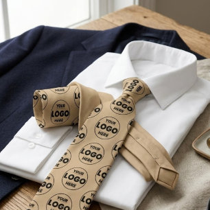 Cravate Tan / Beige Motif Répétitif de Logo Personnalisé P