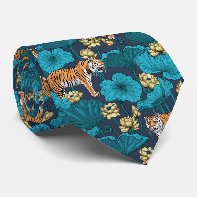 Cravate Tigres dans l'étang jaune de lotus (Roulé)
