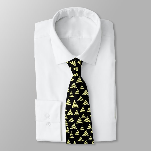 Cravate Triangles éclos 250319 - Chalk Jaune sur Noir (Attaché)