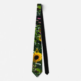 Cravate Vue jardin, marguerites, cosmos, tournesols, maman