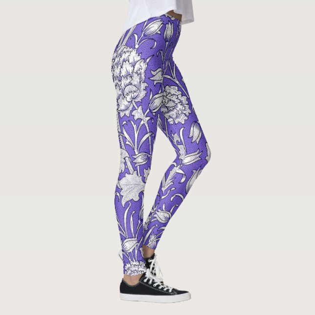 Cray in Lila Leggings (Rechts)