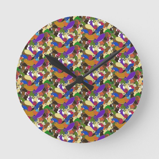 Crazy Cross Eyed Planarian Worms all over design Runde Wanduhr (Vorderseite)