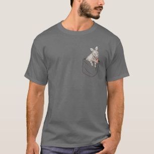 Crazy Zebra in Brust Pocket. T-Shirt