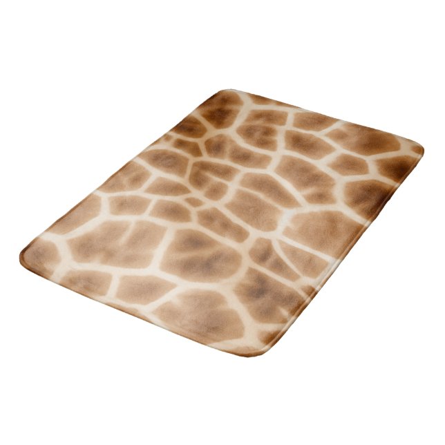 Cream Brown Giraffe Animal Print Badematte (Schrägansicht)