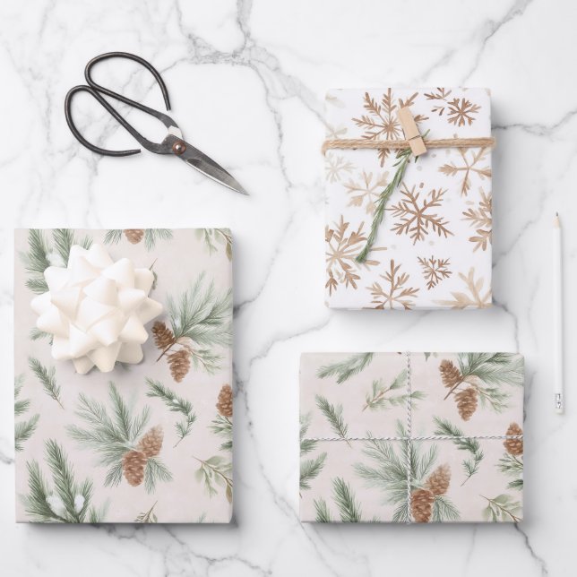 Cream Brown Green Christmas Pine Cones Snowflakes Geschenkpapier Set (Vorderseite)