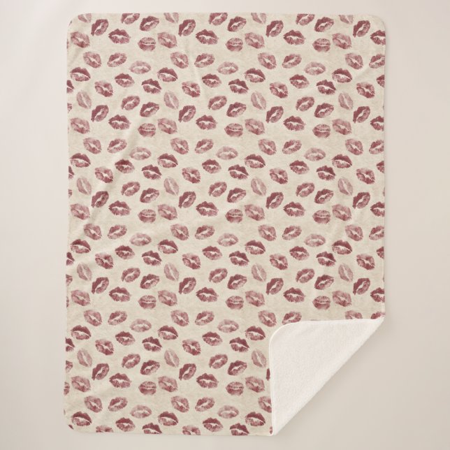 Cream Burgundy Red Lips Kisses Sherpadecke (Vorderseite)