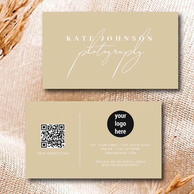 Cream White Signature Script QR Code Social Media Visitenkarte (Cream White Signature Script QR Code Social Media Business Card)