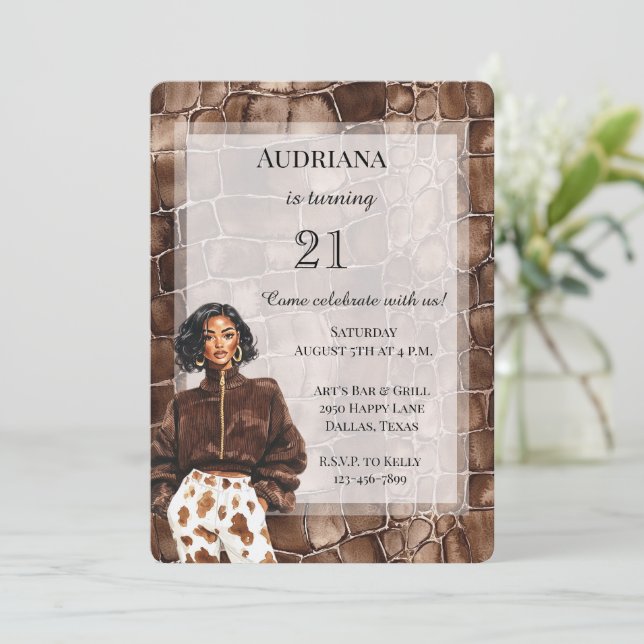 Creamy Brown Chocolate Brown Black Woman Birthday Einladung (Stehend Vorderseite)