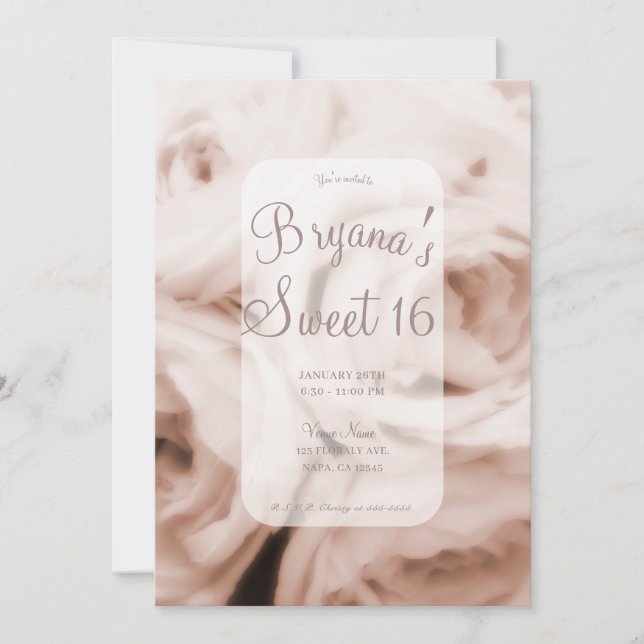 Creamy Soft Blush Pink Roses Elegant Sweet 16 Einladung (Vorderseite)
