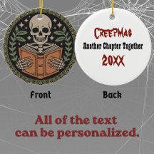 Creepmas Dark Romance Skelett beim Lesen eines Buc