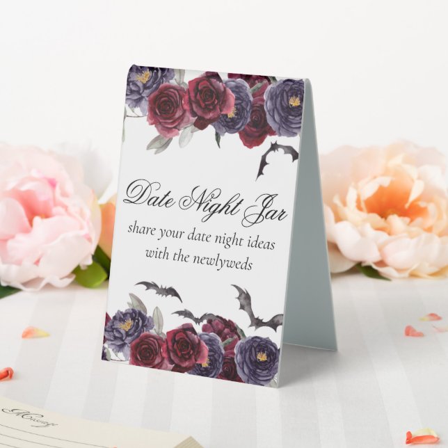 Creepy Beautiful | Gothic Floral Sanitize Station Tischaufsteller (In Situ (Hochzeit))