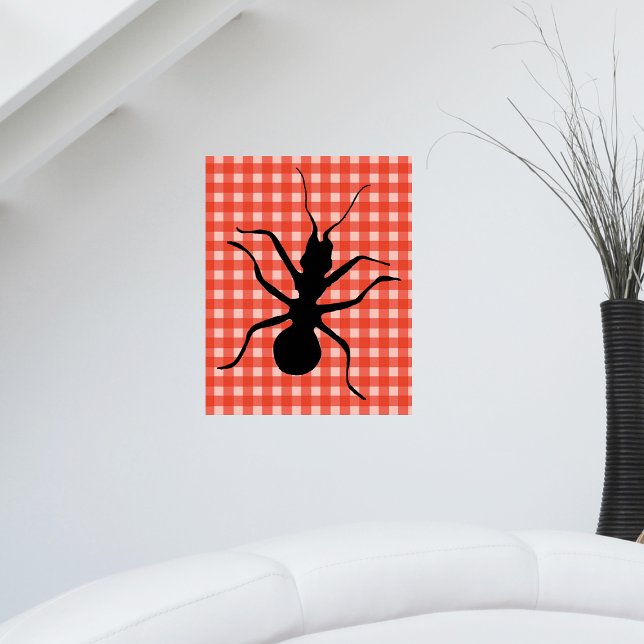 Creepy Crawly Ant Kariert Tableclout Kunst, Dichtu Poster (Big black ant on picnic tablecloth red white plaid pattern on wall art poster.)