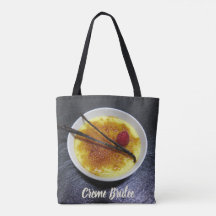 Creme brulae auf Tonschiefer mit Himbeere und Vani