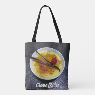 Creme brulae auf Tonschiefer mit Himbeere und Vani Tasche