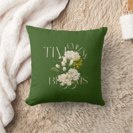 Creme floral zeitlose Blüten werfen Kissen