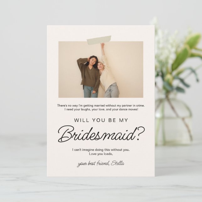 Creme Modern Foto Frame werden Sie meine Bridesmai Einladung (Stehend Vorderseite)
