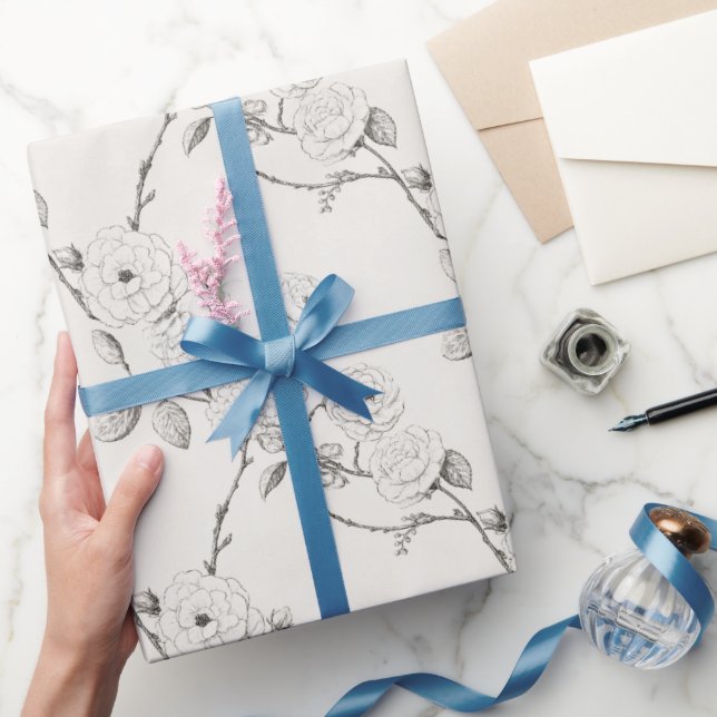 Creme Schwarze Herbstblumen   Geschenkpapier (Schenken)