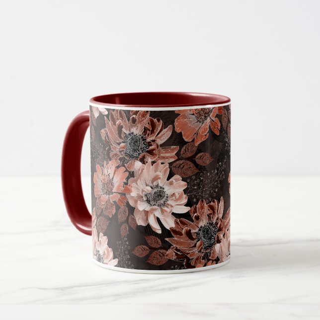 Creme, Teracote-Blume auf dunkelbraunem Hintergrun Tasse (Vorderseite Links)