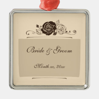 Creme-und Kaffee-Rosen, die Geschenke koordinieren Silbernes Ornament