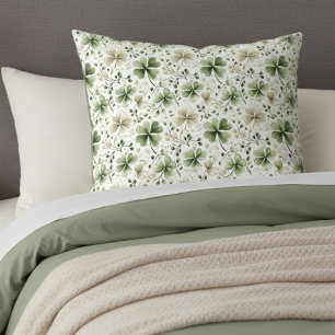 Cremefarbene Beige-Grüne Aquarell-Shamrocks-Muster Kissenbezug