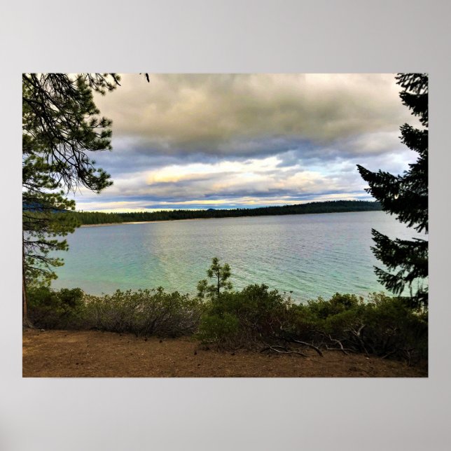 Crescent Lake Poster (Vorne)