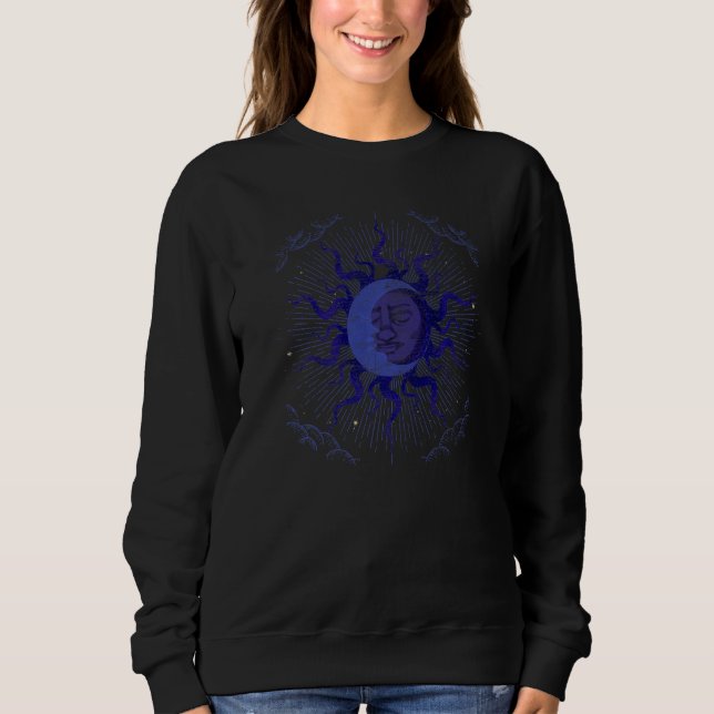Crescent Moon Boho Aesthetic Moon Sun Astrology   Sweatshirt (Vorderseite)