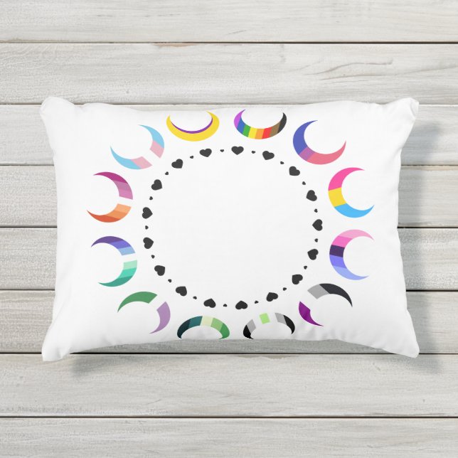 Crescent Pride Moons & Herz Ring Kissen Für Draußen (Vorderseite)