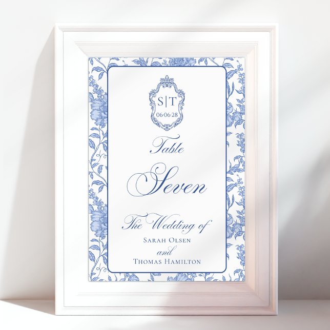 Crest Monogram Blue Floral Script Seven Tischnummer (Von Creator hochgeladen)
