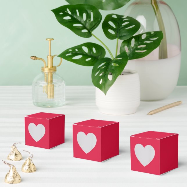 Crimson Red Favor Boxes – Heart 2x2x2 Style Geschenkschachtel (Zahlreiche)