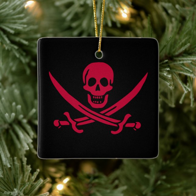 Crimson Skull & Schwerter Pirate Fahne von Calico  Keramikornament (Baum)