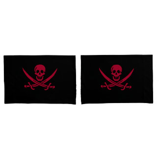 Crimson Skull & Schwerter Pirate Fahne von Calico Kissenbezug