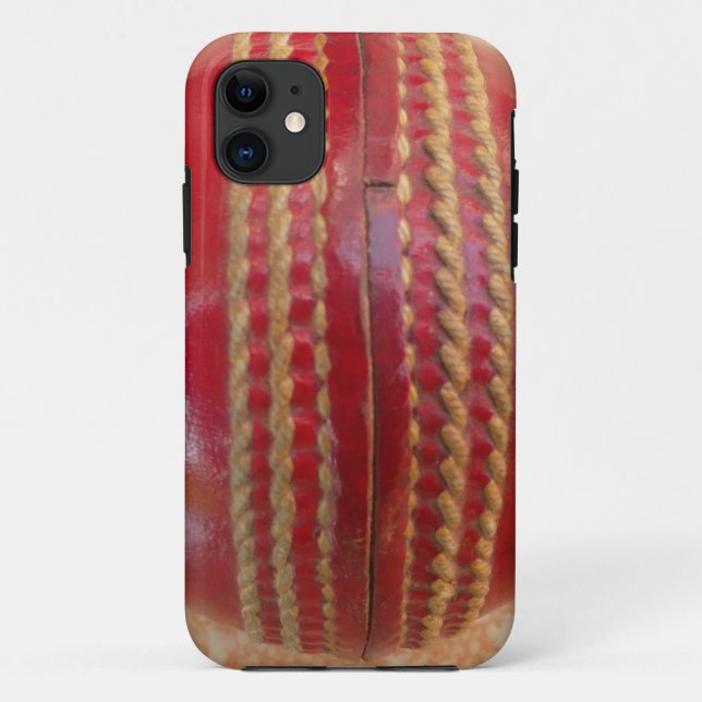 Crimson Stitch Focus: Nahes Up of Cricket's Heart Case-Mate iPhone Hülle (Rückseite)