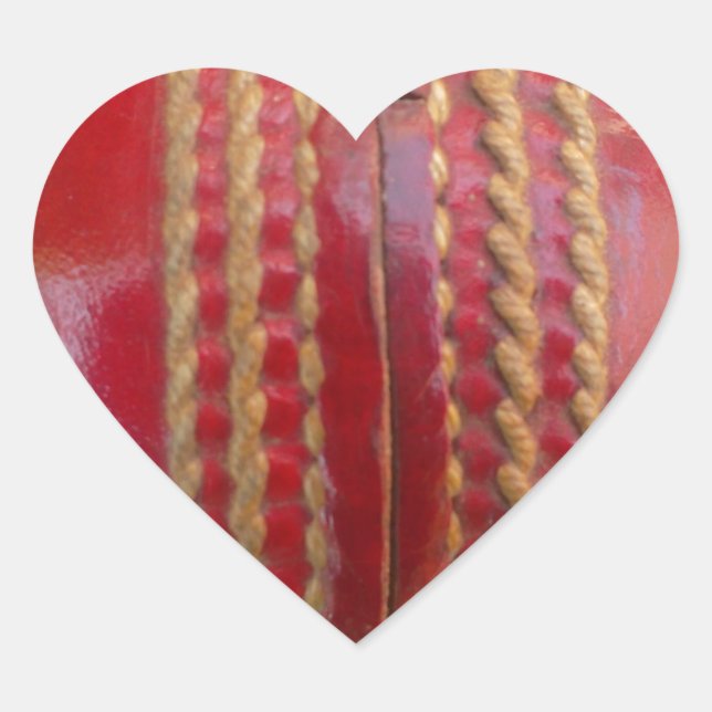 Crimson Stitch Focus: Nahes Up of Cricket's Heart Herz-Aufkleber (Vorderseite)