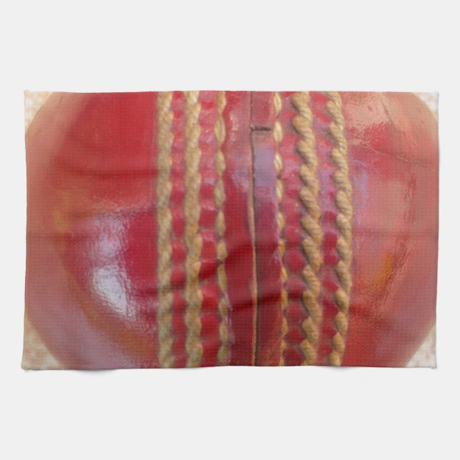 Crimson Stitch Focus: Nahes Up of Cricket's Heart Küchentuch (Horizontal)