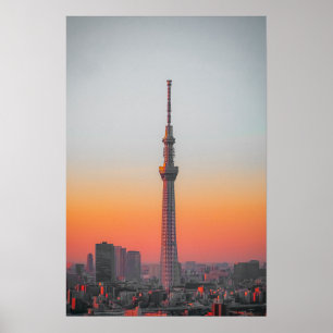 Crimson Tower: Tokyo Skytree bei Dämmerung Poster
