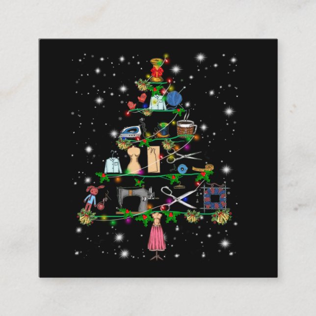 Crochet Equipment Christmas Tree Covered Lights Quadratische Visitenkarte (Vorderseite)