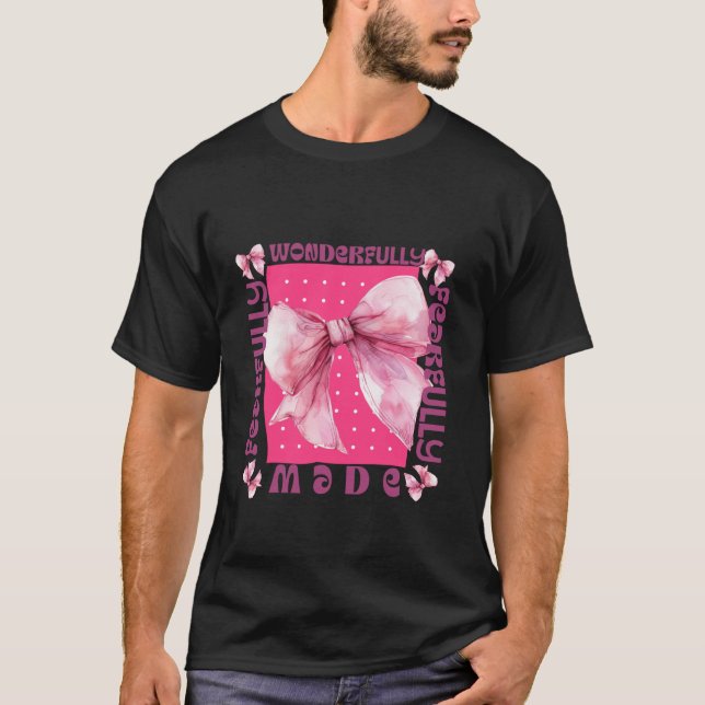 Crochet Pink Bow Bible Verse Jesus Coquette Christ T-Shirt (Vorderseite)
