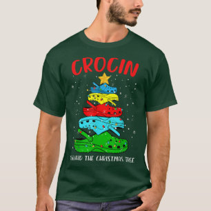 Crocin um den Weihnachtsbaum Pajama Funny Xmas T-Shirt