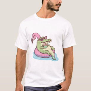Crocodile Chilling am Flamingo Pool Float T-Shirt