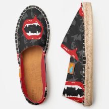 crocs de vampire noir éffrayant halloween