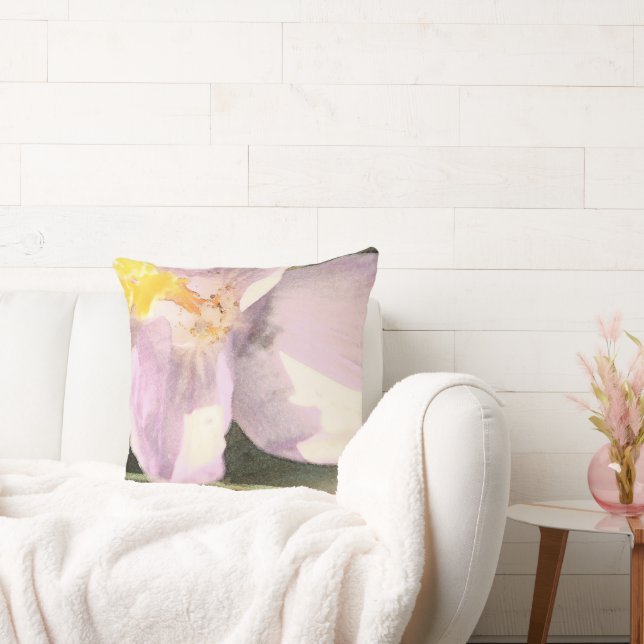 Crocus Pink Blume Aquarell Handgestrichen Kissen (Liege)