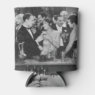 Crowded Bar Couple Scene Dosenkühler