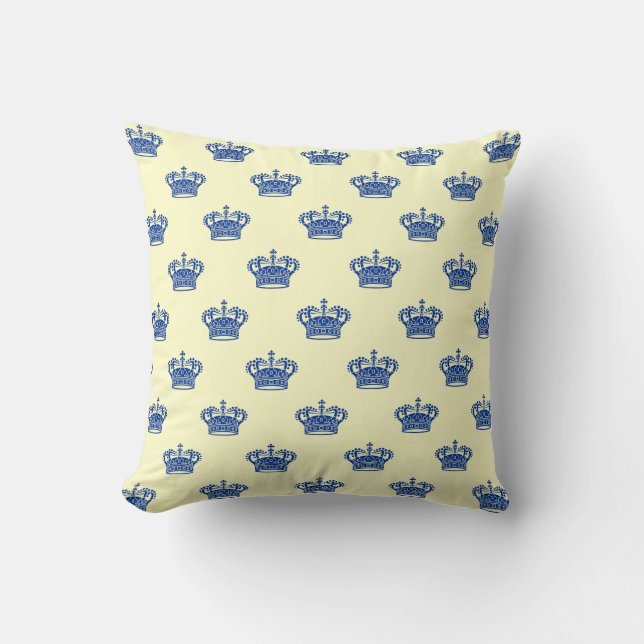 Crown 01 - Navy Blue on Bale Yellow Kissen (Vorderseite)