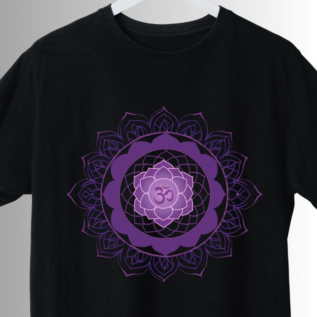 Crown Chakra Mandala - Sahasrara mit omischem T -  T-Shirt (Von Creator hochgeladen)