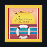 Cruise Wedding Personalisiert Gefallen Magnet<br><div class="desc">Ein romantischer Sonnenuntergang mit Blick auf das Kreuzfahrtschiff Magnet in quadratischer Form. Ein wunderbarer Gefallen für eine Kreuzfahrt Hochzeit. Dieser Magnet zeichnet sich durch einen romantischen und lebendigen Sonnenuntergang aus, der die digitale Kunst in einem Herzen von XG Designs NYC zeigt. Es ist eine einzigartige Gunst, Ihren Gästen zu danken...</div>